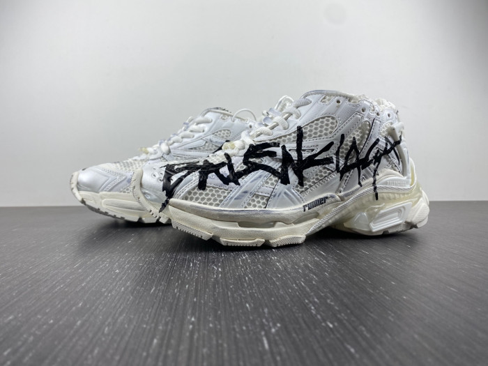 BALCIA RUNNER SNEAKER