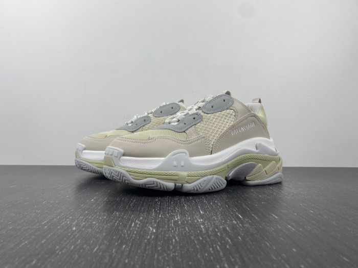 BALCIA TRIPLE S SNEAKER