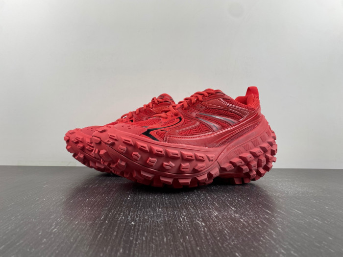 BALCIA DEFENDER SNEAKER