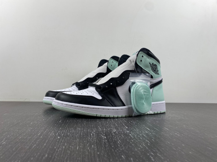 Air Jordan 1 Retro High OG NRG 