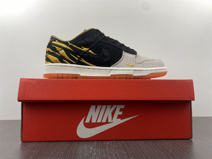 Nike Dunk High Year of the Tiger DQ4978-001