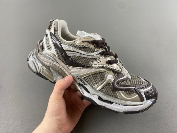 BALCIA RUNNER SNEAKER