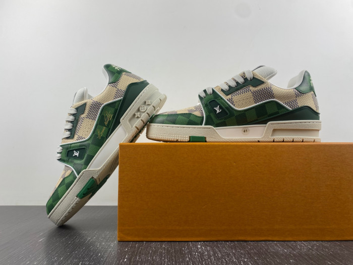 LUSV SNEAKERS