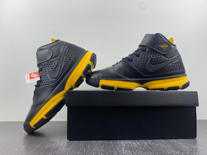 NIKE Zoom Kobe 2 