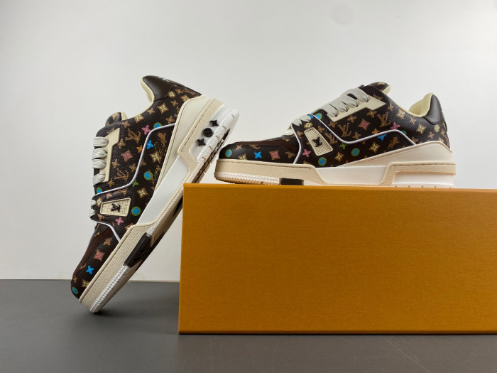 LUSV SNEAKERS