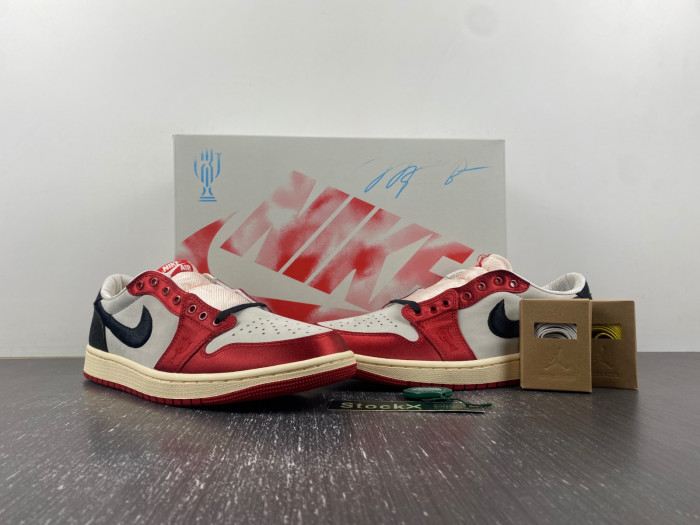 Trophy Room x Air Jordan 1 Low OG FN0432-100