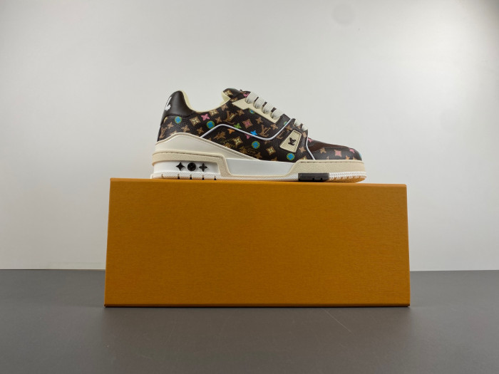 LUSV SNEAKERS