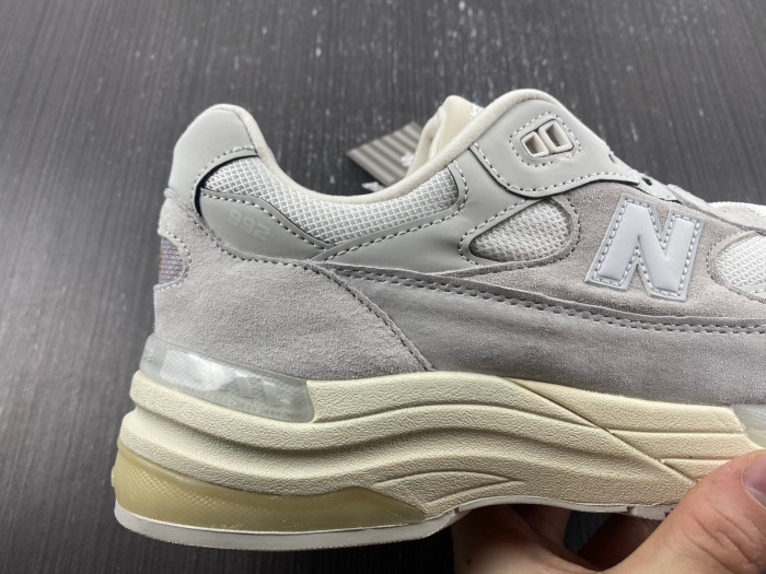 New Balance 992 