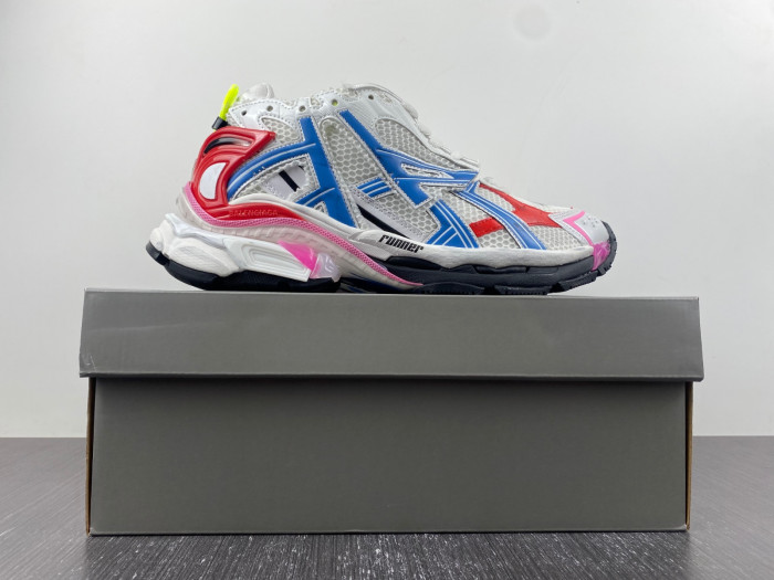 BALCIA RUNNER SNEAKER