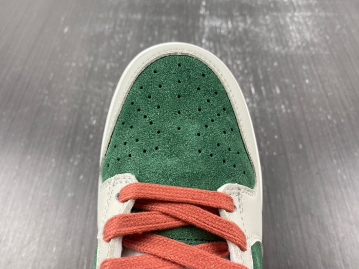 Nike Dunk Low SE All Petals United Fir Green FN8923-061