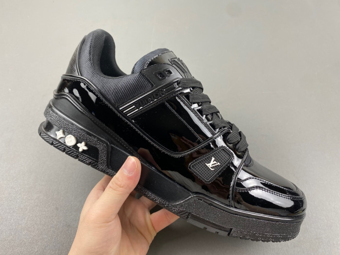 LUSV SNEAKERS
