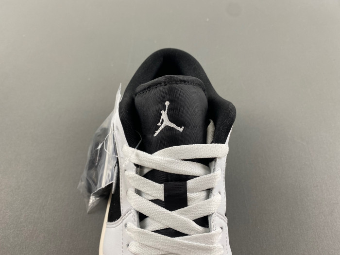 Air Jordan 1 Low Quai 54 2024 - HQ0764-001