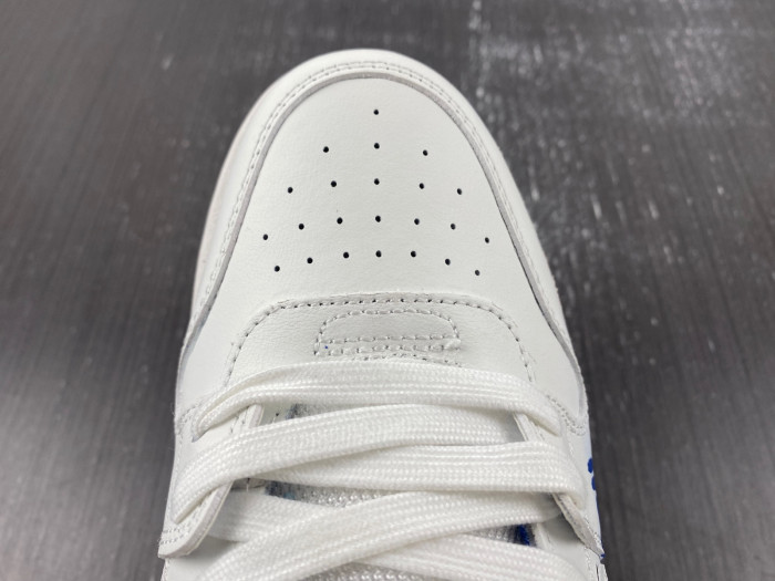OFW C/O VIRGIL ABLOH Out Of Office OOO Low Tops