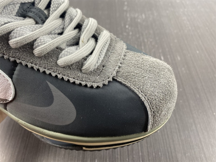 Sacai x Zoom Cortez SP 