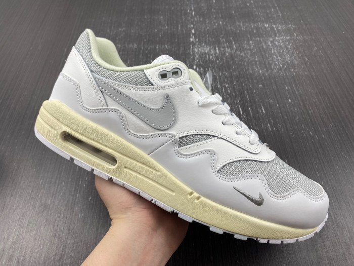 Patta Nike Air Max 1 White Silver DQ0299-100