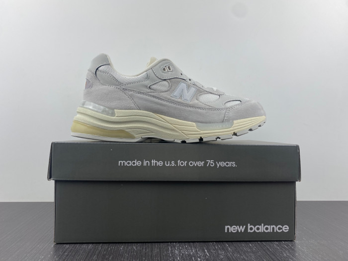New Balance 992 