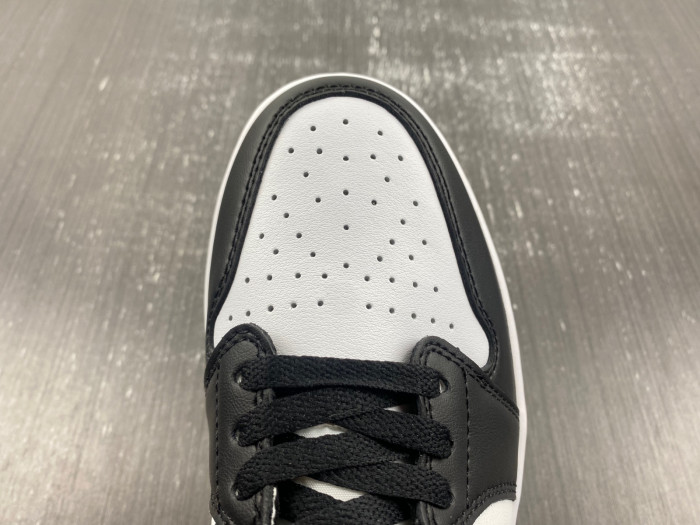 Air Jordan 1 Retro Low OG "Mocha" CZ0790-102