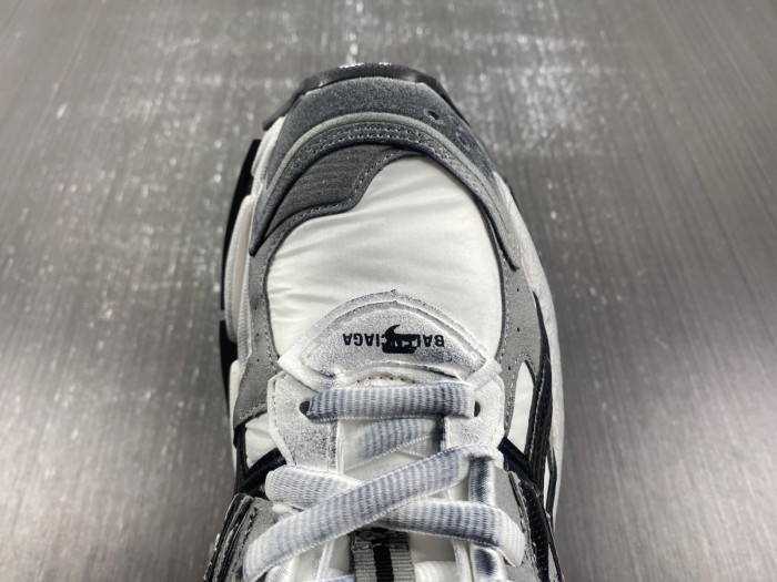 BALCIA RUNNER SNEAKER