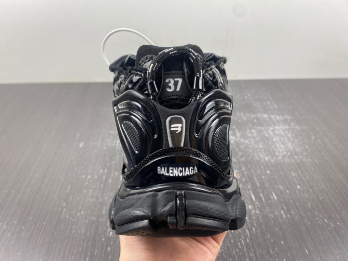 BALCIA RUNNER SNEAKER