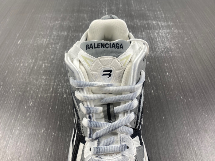 BALCIA RUNNER SNEAKER