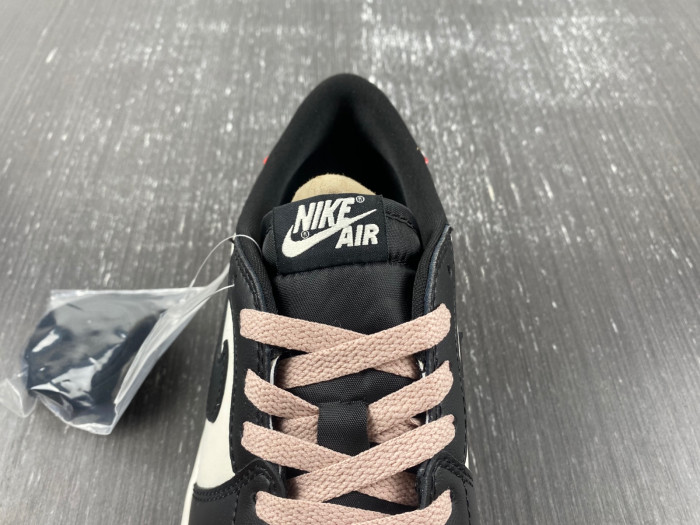 Paris Saint-Germain x Air Jordan 1 Low OG HF8828-100