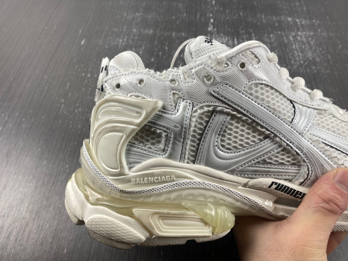 BALCIA RUNNER SNEAKER