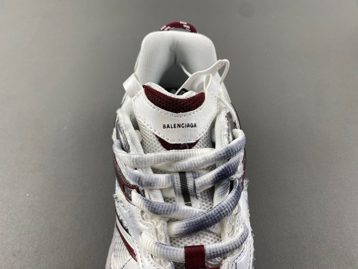 BALCIA RUNNER SNEAKER