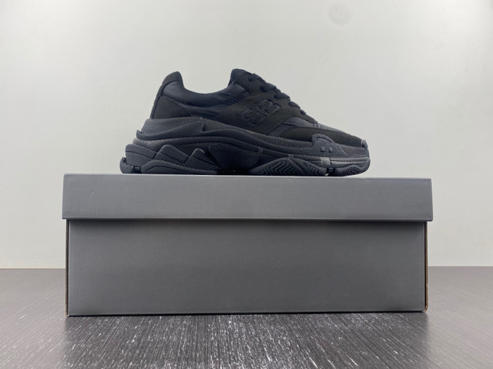 BALCIA TRIPLE S SNEAKER