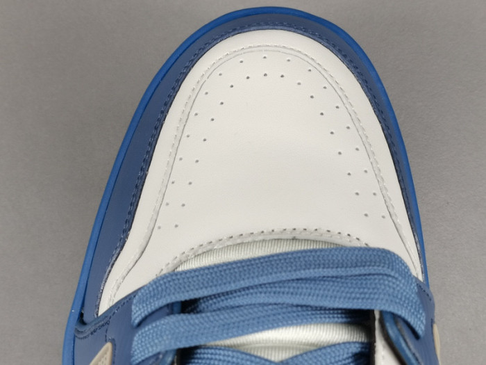 LUSV SNEAKERS