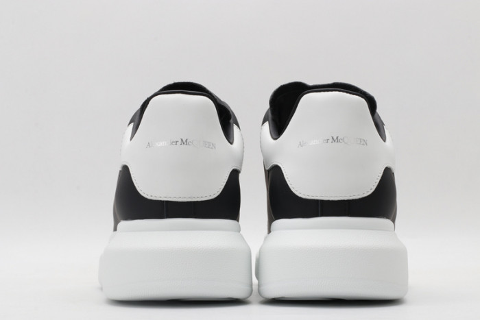 ALEXMQ Sneakers