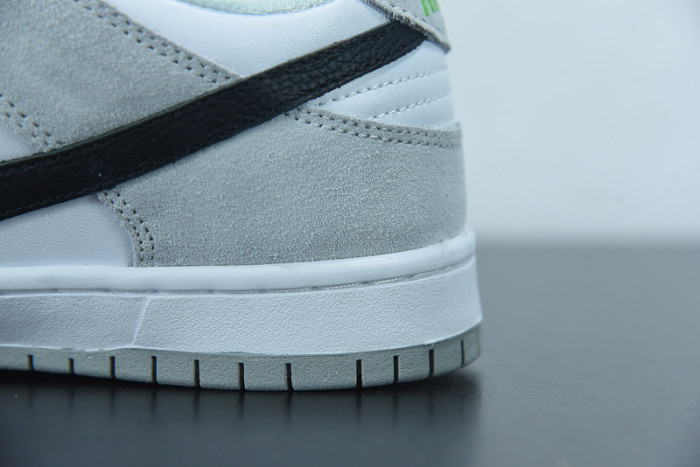 Nike Dunk SB Low Pro Chlorophyll BQ6817-011
