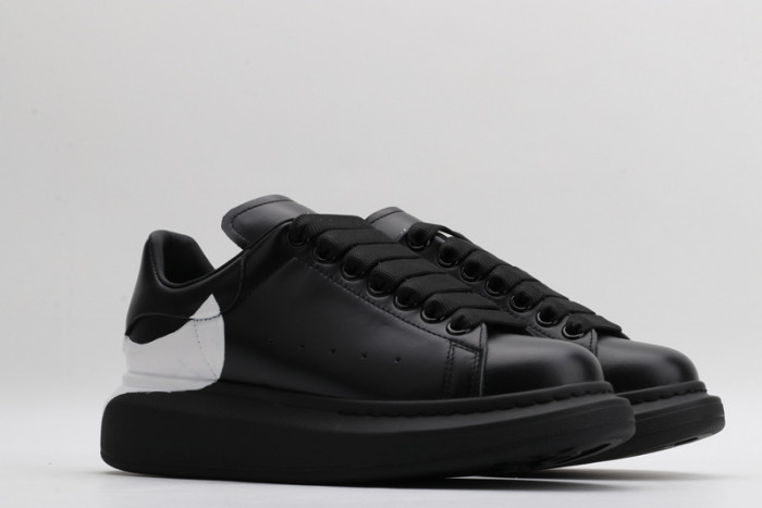 ALEXMQ Sneakers