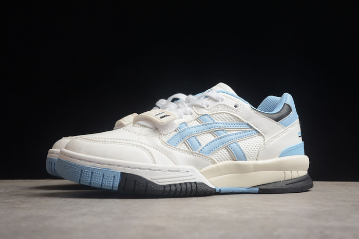 As*ic*s gel‑spotlyte low v2 