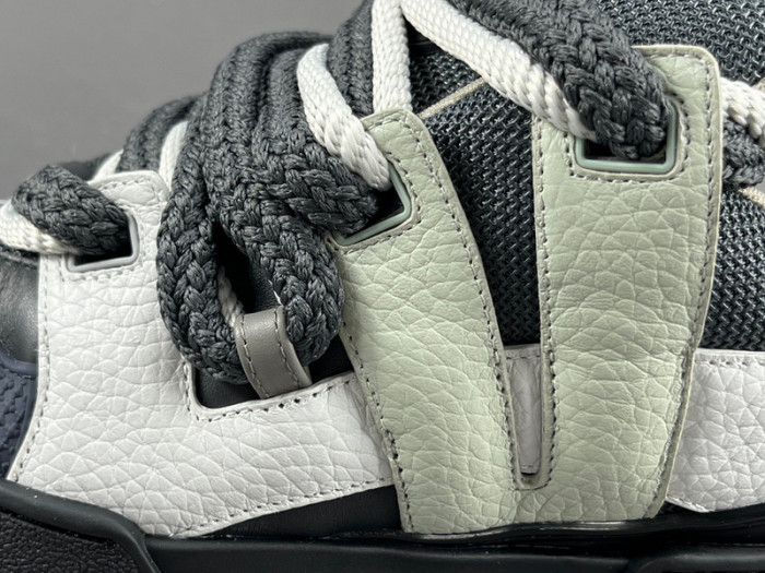 LUSV SNEAKERS