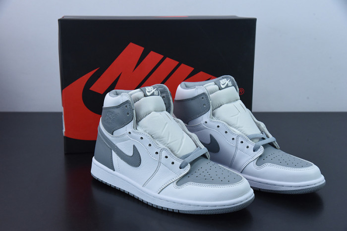 Jordan 1 Retro High OG Stealth - 555088-037