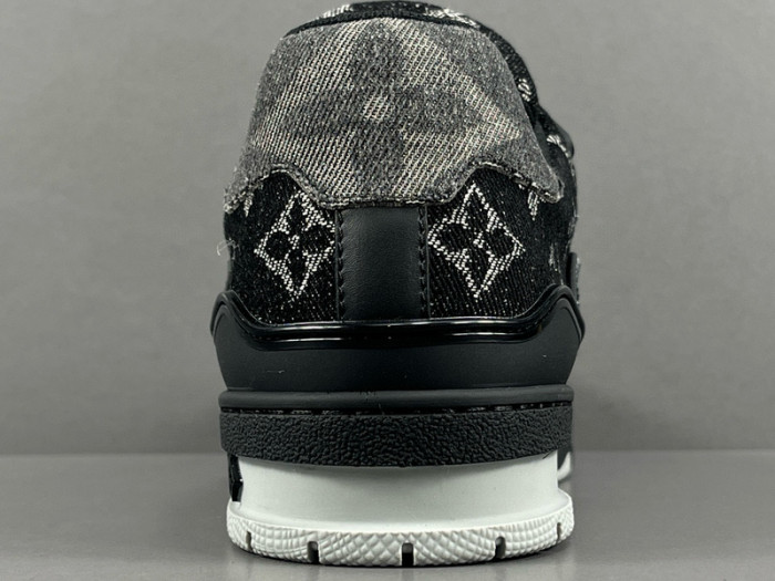 LUSV SNEAKERS