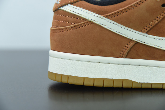 Nike Dunk Low " Wheat " DH1319-200