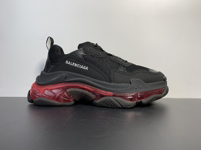 BALCIA TRIPLE S SNEAKER
