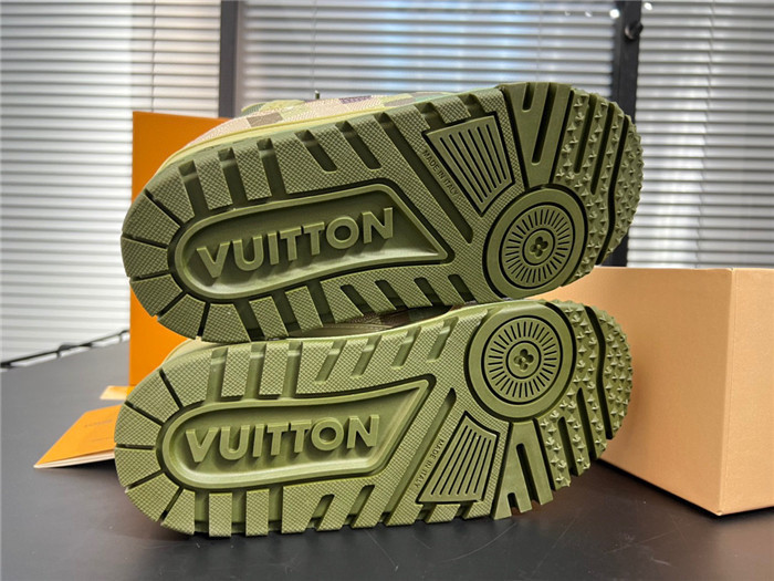 LUSV SNEAKERS