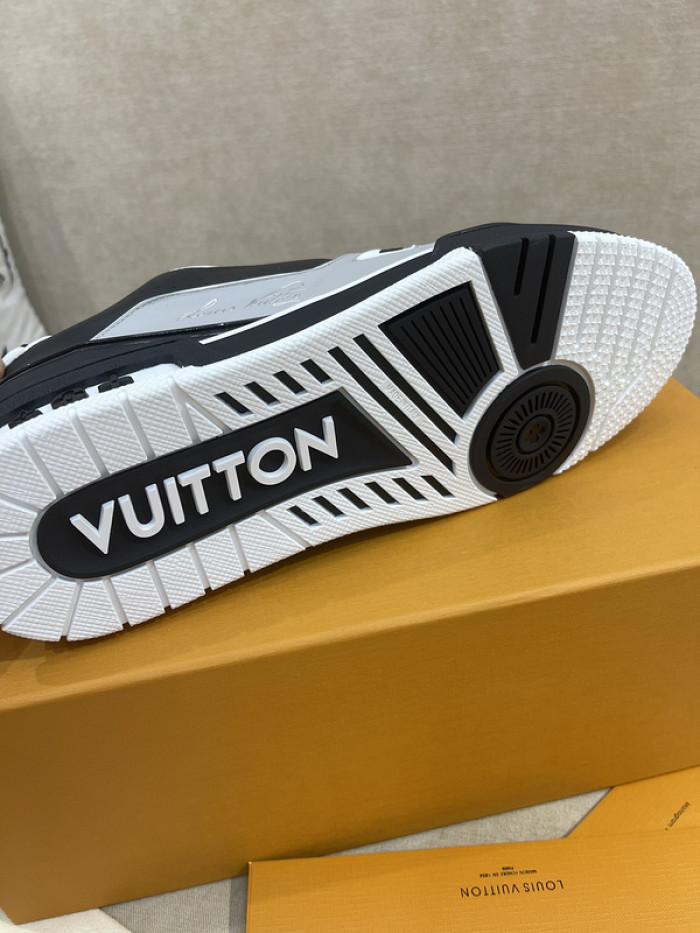 LUSV SNEAKERS