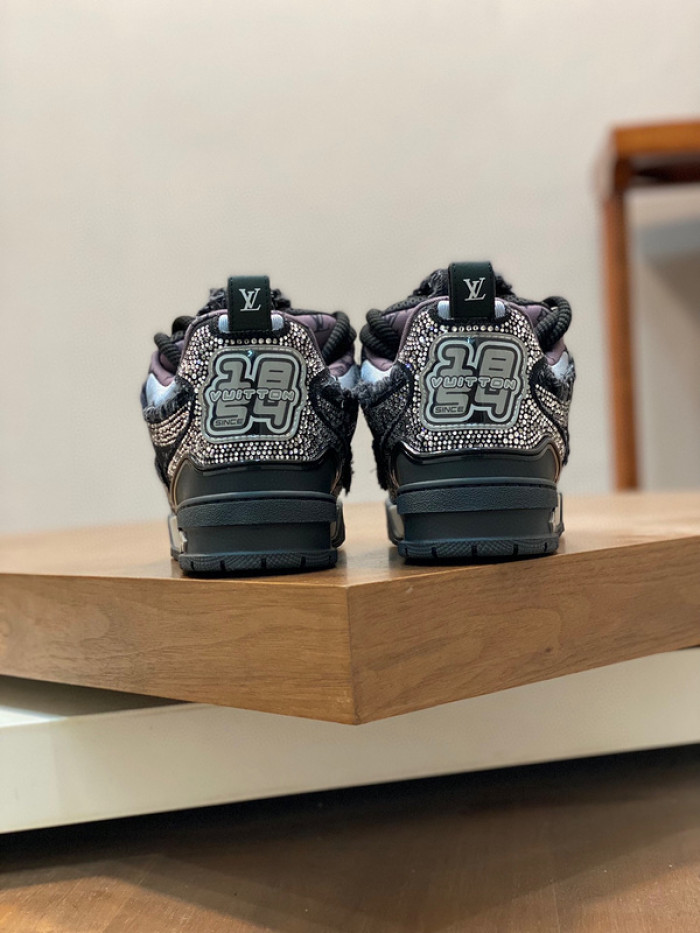 LUSV SNEAKERS