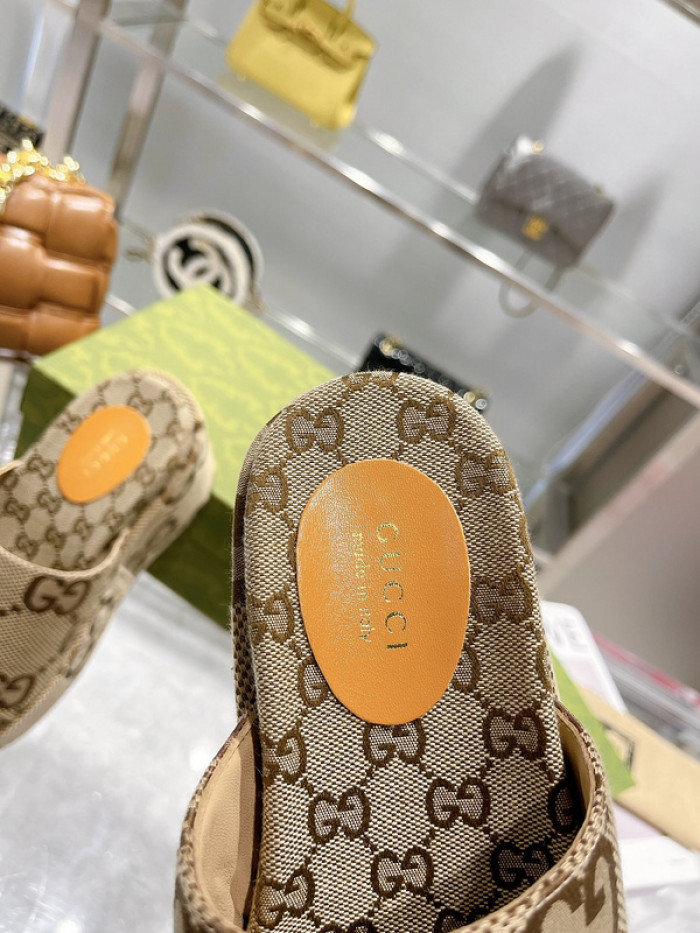 GCI GG Slide Sandal