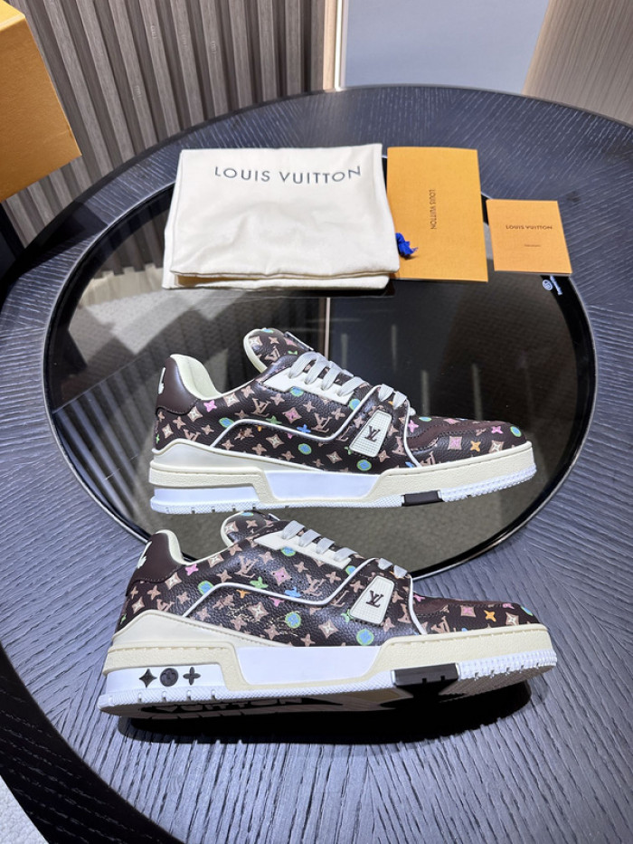LUSV SNEAKERS