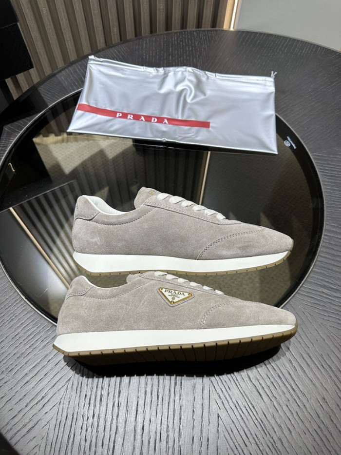 PRDA Sneaker