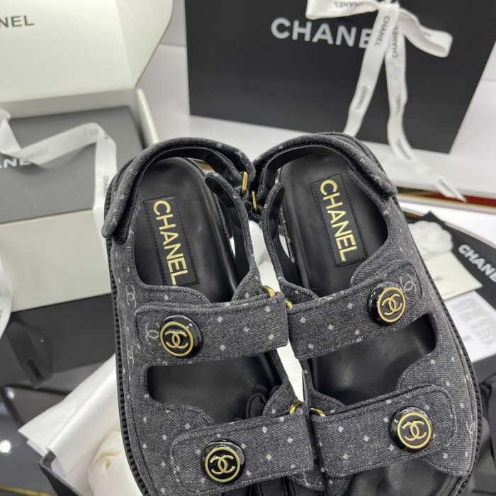 CN Slide Sandal