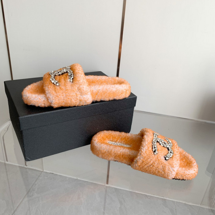 CN Slide Sandal
