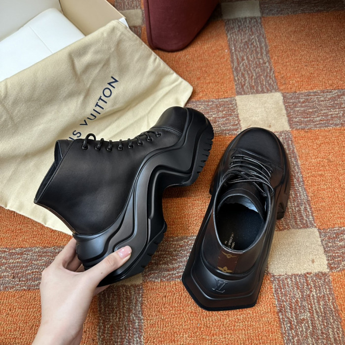 LUSV SNEAKERS