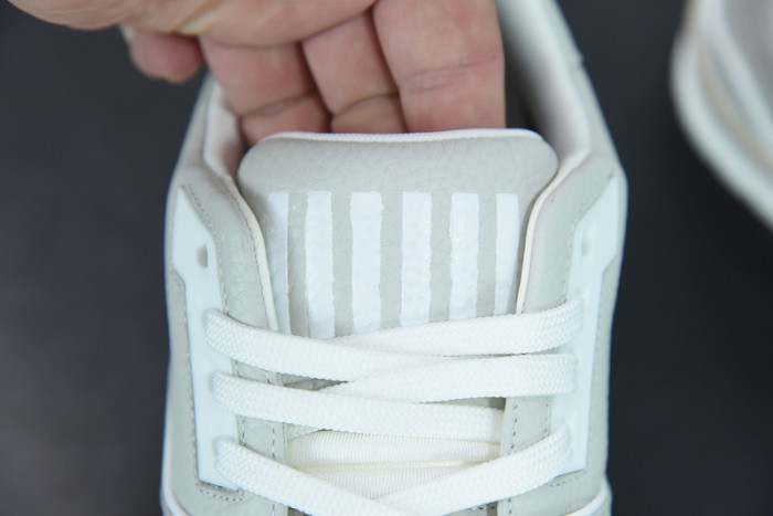 LUSV SNEAKERS