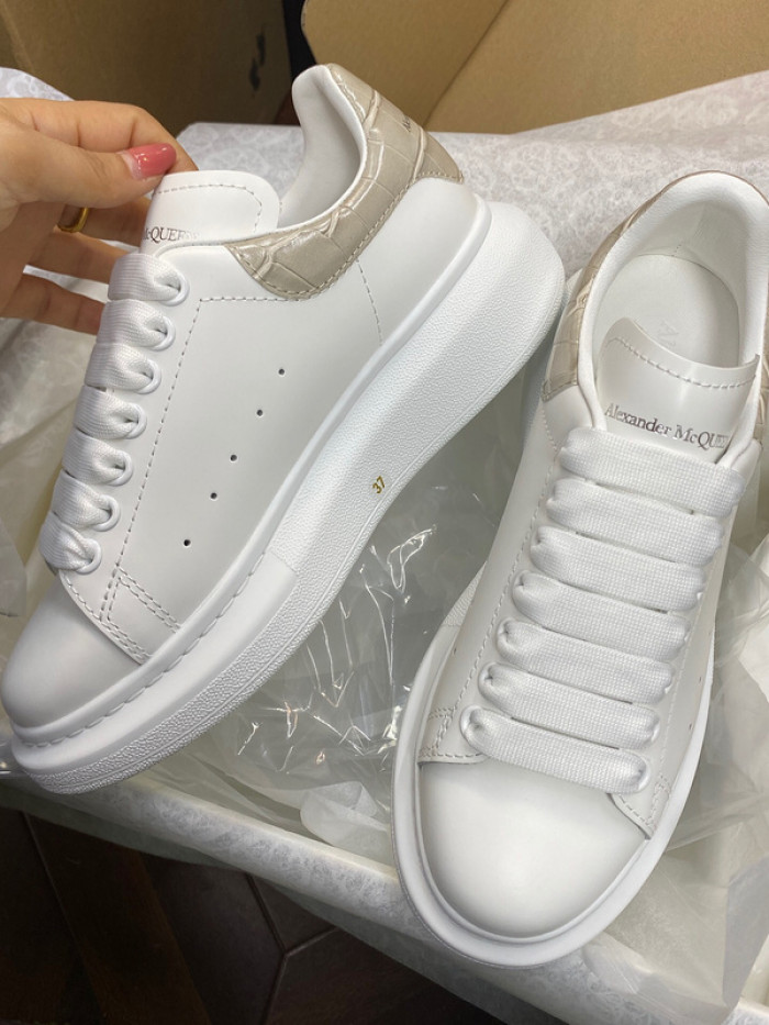 ALEXMQ Sneakers
