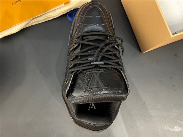 LUSV SNEAKERS
